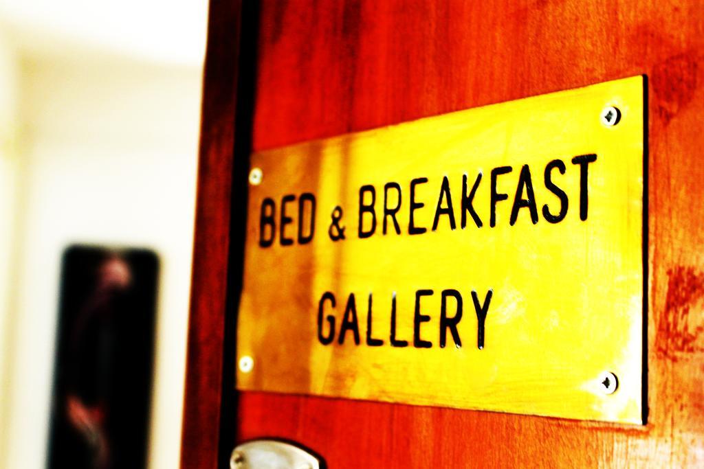 Gallery Guesthouse Рим Экстерьер фото
