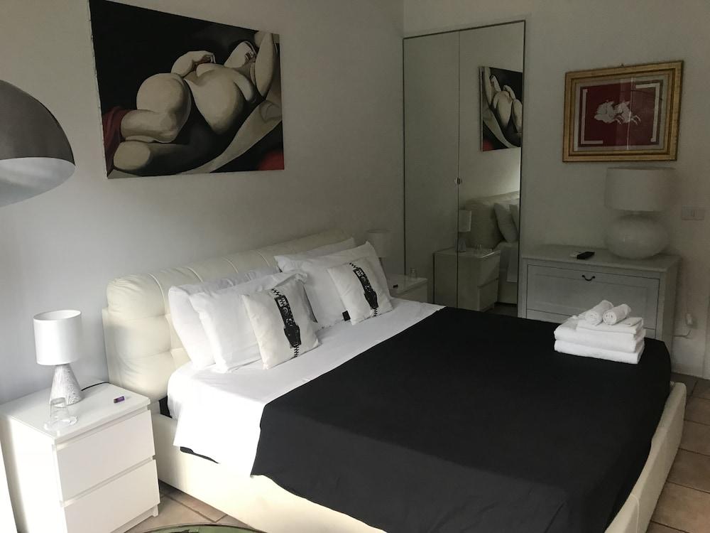 Gallery Guesthouse Рим Экстерьер фото