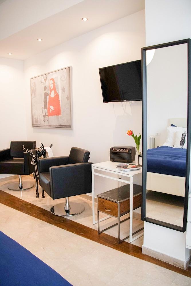 Gallery Guesthouse Рим Экстерьер фото