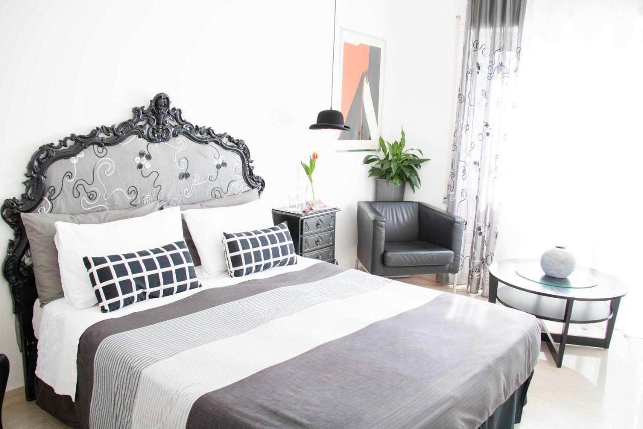 Gallery Guesthouse Рим Экстерьер фото